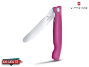 Couteau office pliant Victorinox lame crantée bout arrondi manche rose